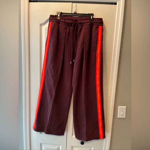 Nike Pants - Nike ladies high rise loose fat sweat pants size XL